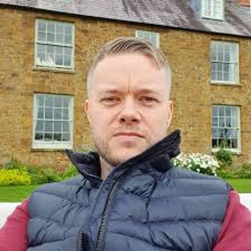 GETT INNN - Mark Goldbridge